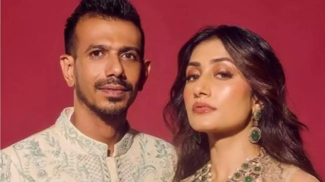 💔 Rumors of trouble in paradise? Dhanashree Verma & Yuzvendra Chahal have sparked speculation after deleting photos and unfollowing each other on Instagram. 👀 Fans are eager for clarity as the story unfolds.